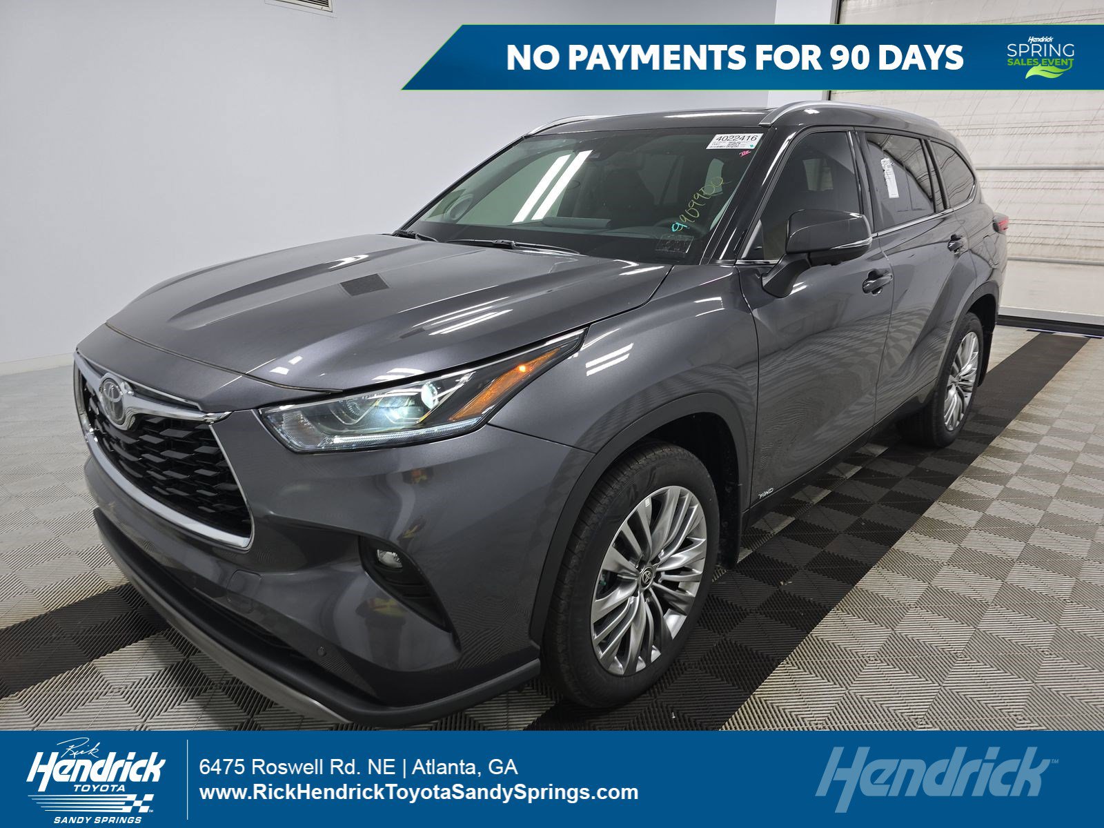 Used 2025 Toyota Highlander Platinum image 1