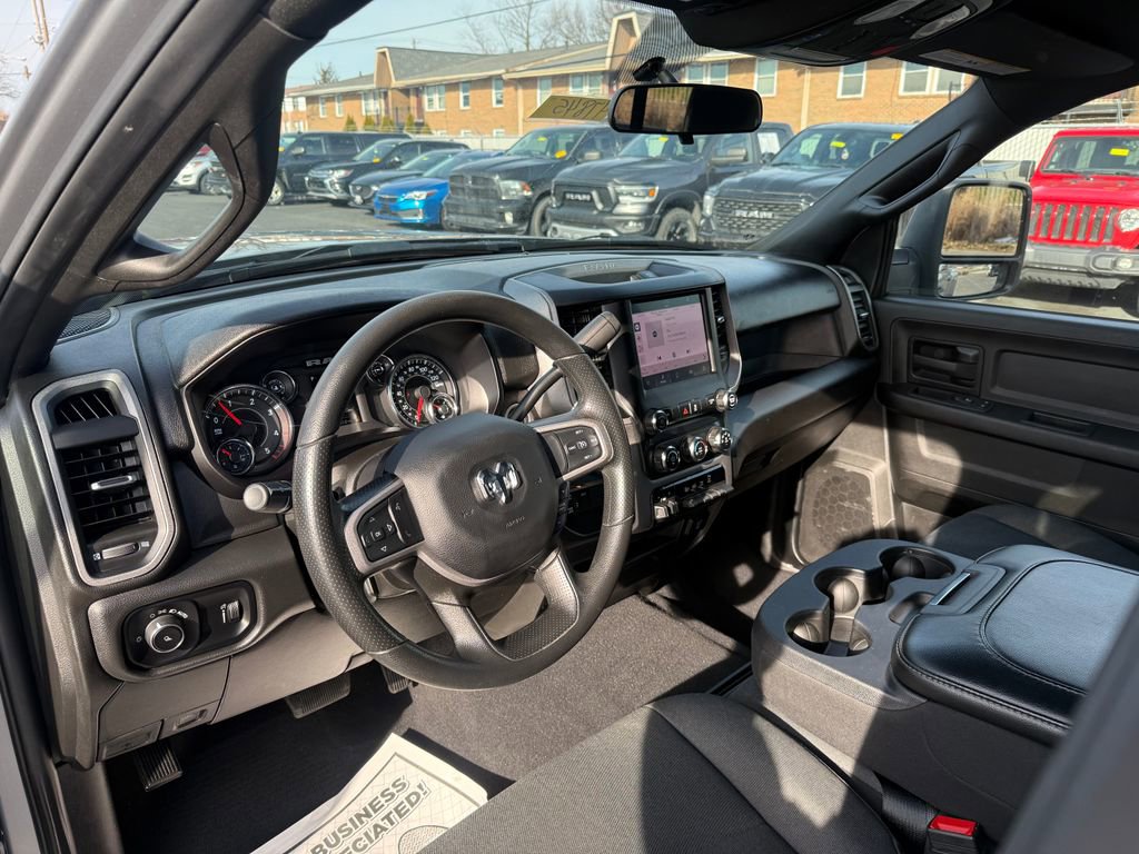 Used 2024 RAM 3500 Tradesman w/ Chrome Appearance Group image 11