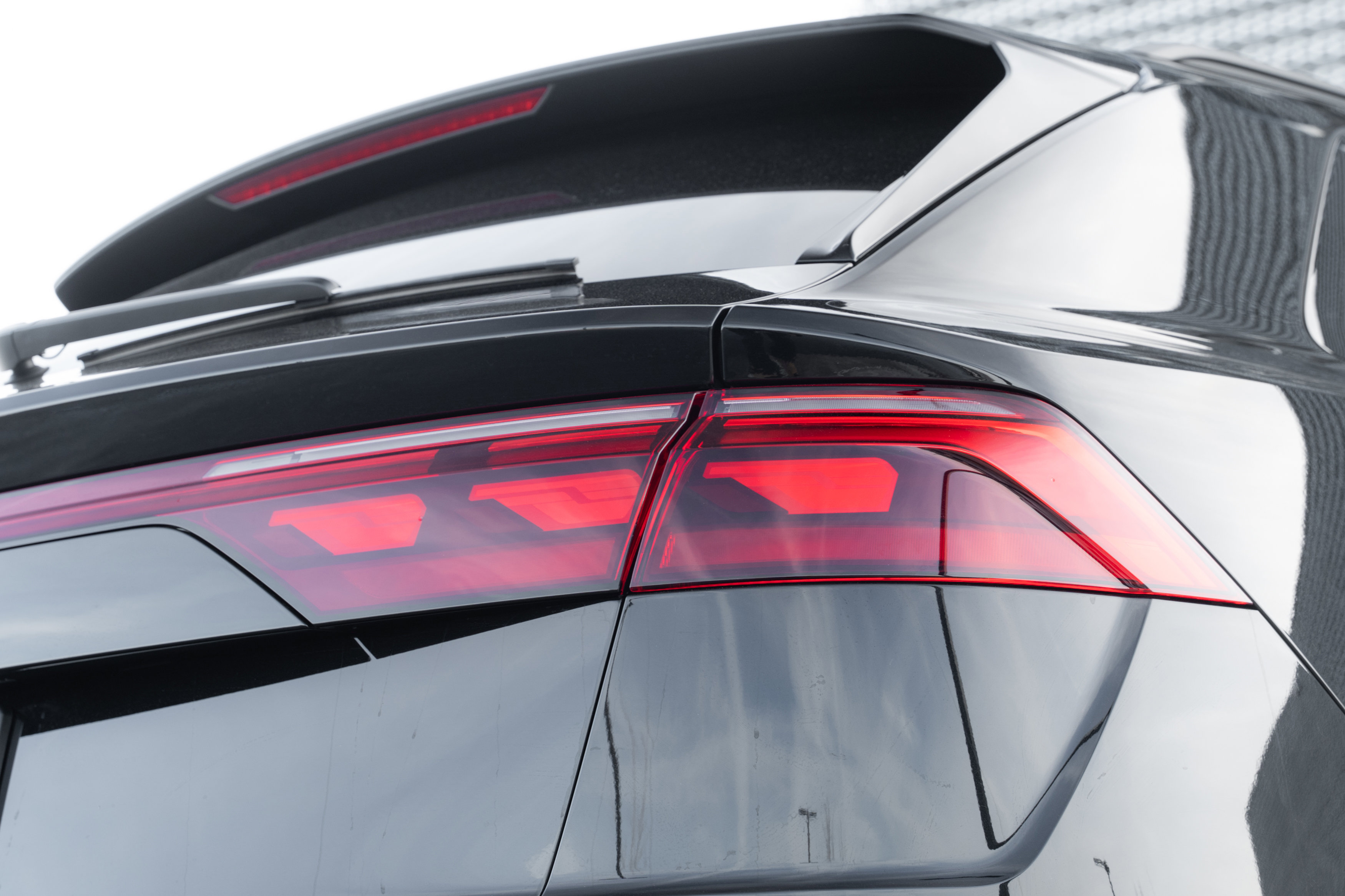 New 2026 Audi SQ8 Prestige AWD/4WD image 38