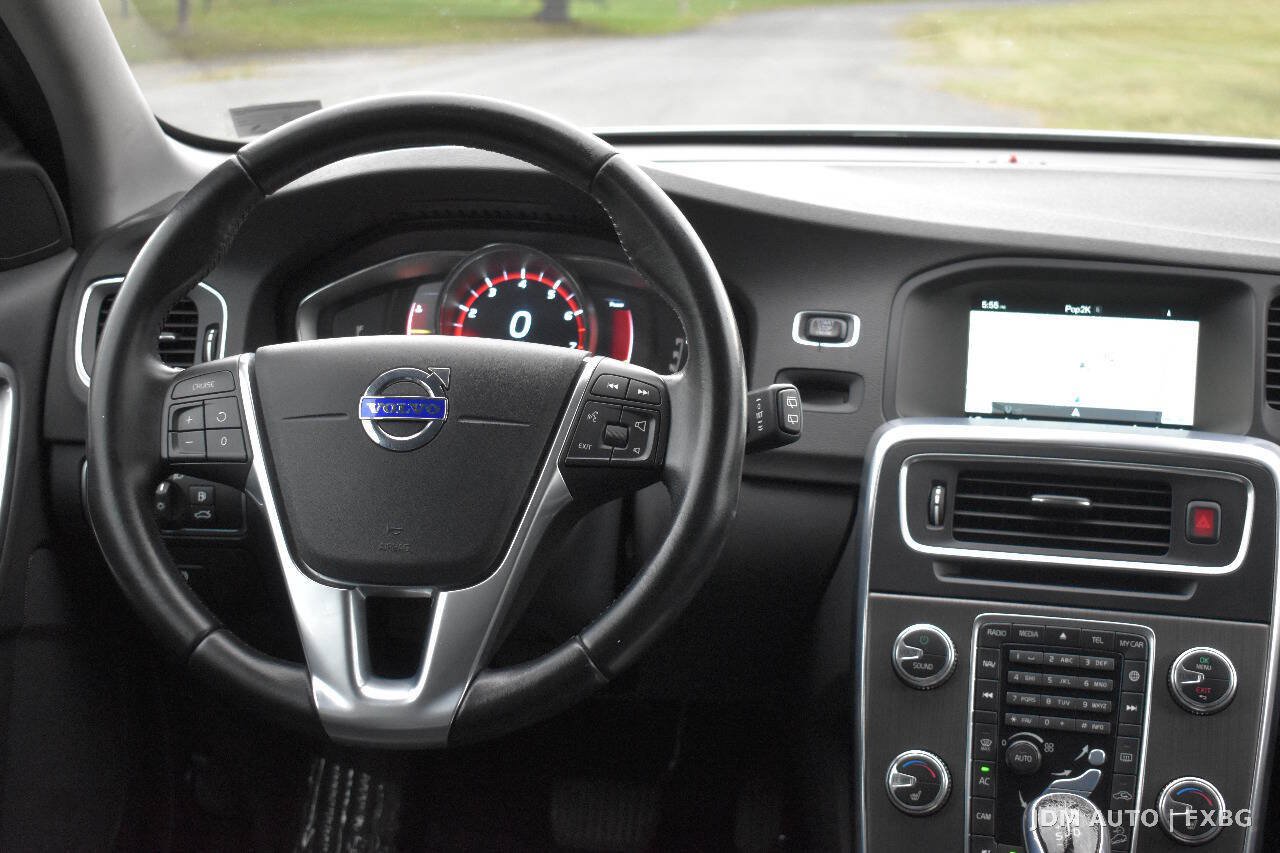 Used 2016 Volvo V60 T5 Cross Country w/ Convenience Package AWD/4WD image 19