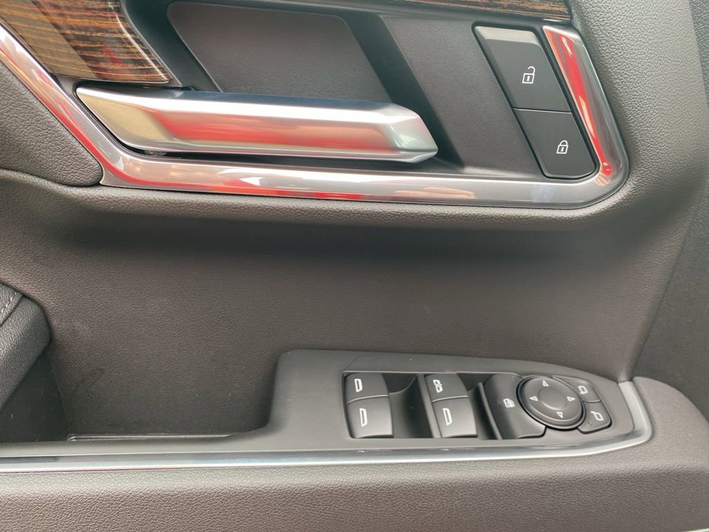 New 2026 GMC Sierra 1500 Elevation image 11