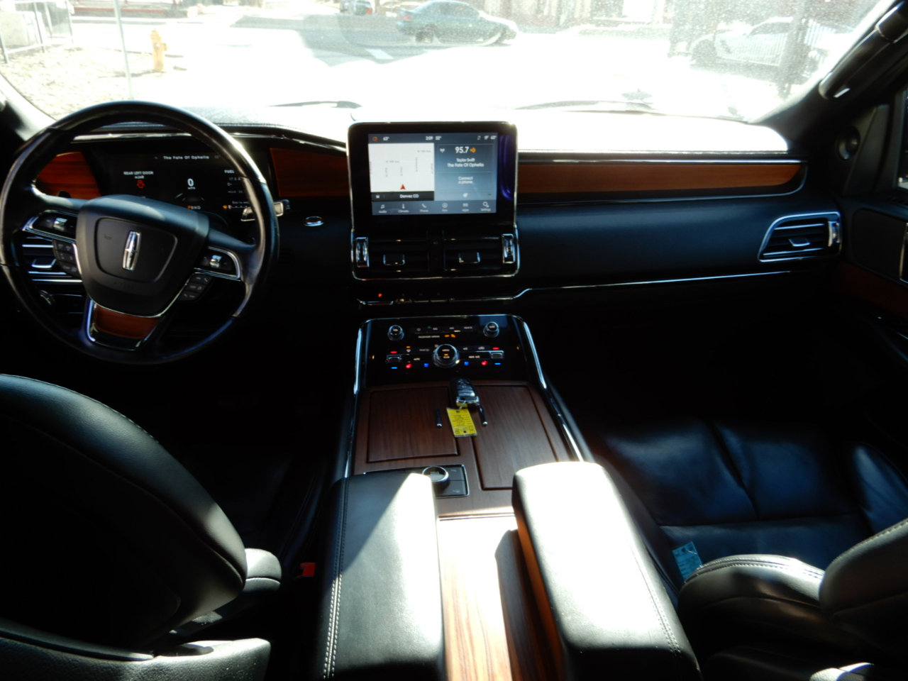 Used 2020 Lincoln Navigator Reserve image 21