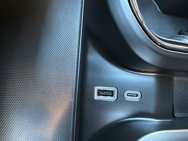 Used 2024 GMC Sierra 1500 AT4 w/ AT4 Preferred Package image 34