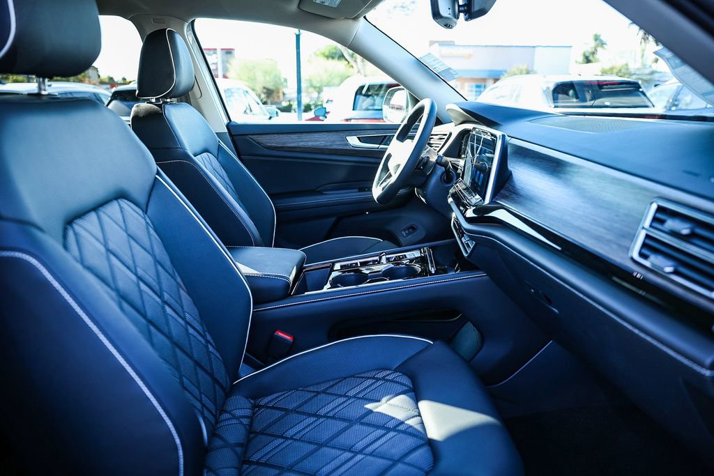 New 2026 Volkswagen Atlas SEL Premium R-Line image 32