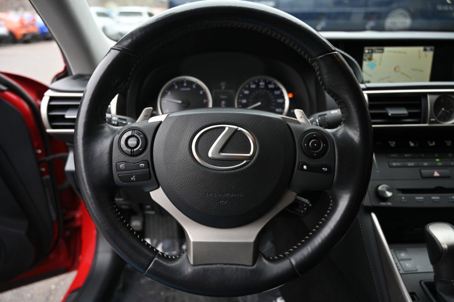 Used 2016 Lexus IS 300 4dr Sdn AWD w/ Navigation System Package image 17