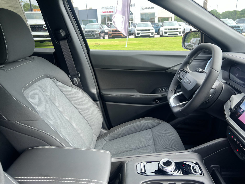 New 2026 Jeep Cherokee Laredo AWD/4WD image 13