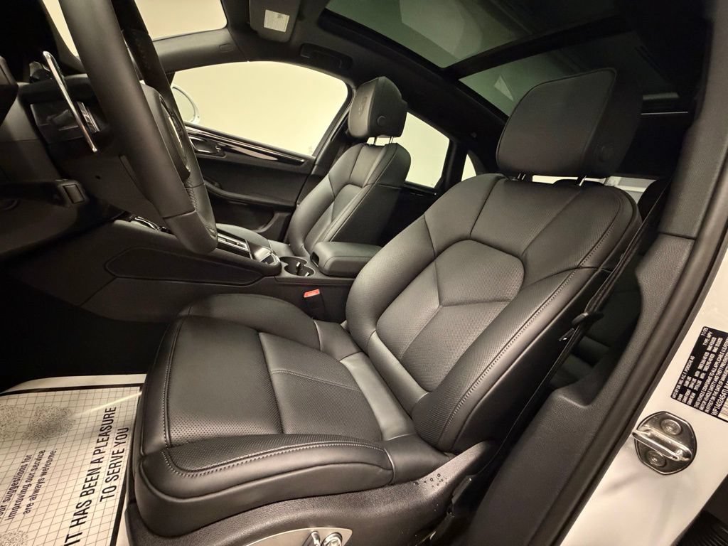New 2026 Porsche Macan S AWD/4WD image 5