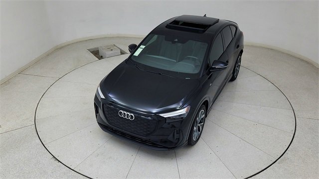Used 2025 Audi Q4 e-tron Premium w/ Convenience Package image 74