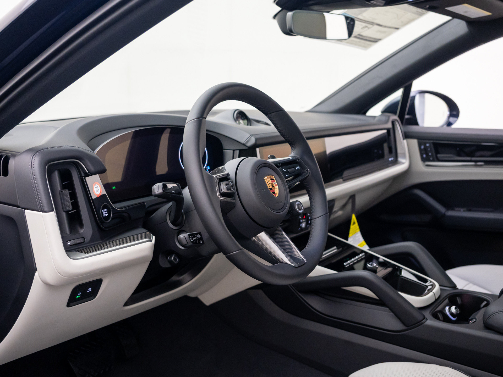 New 2026 Porsche Cayenne Coupe AWD/4WD image 4