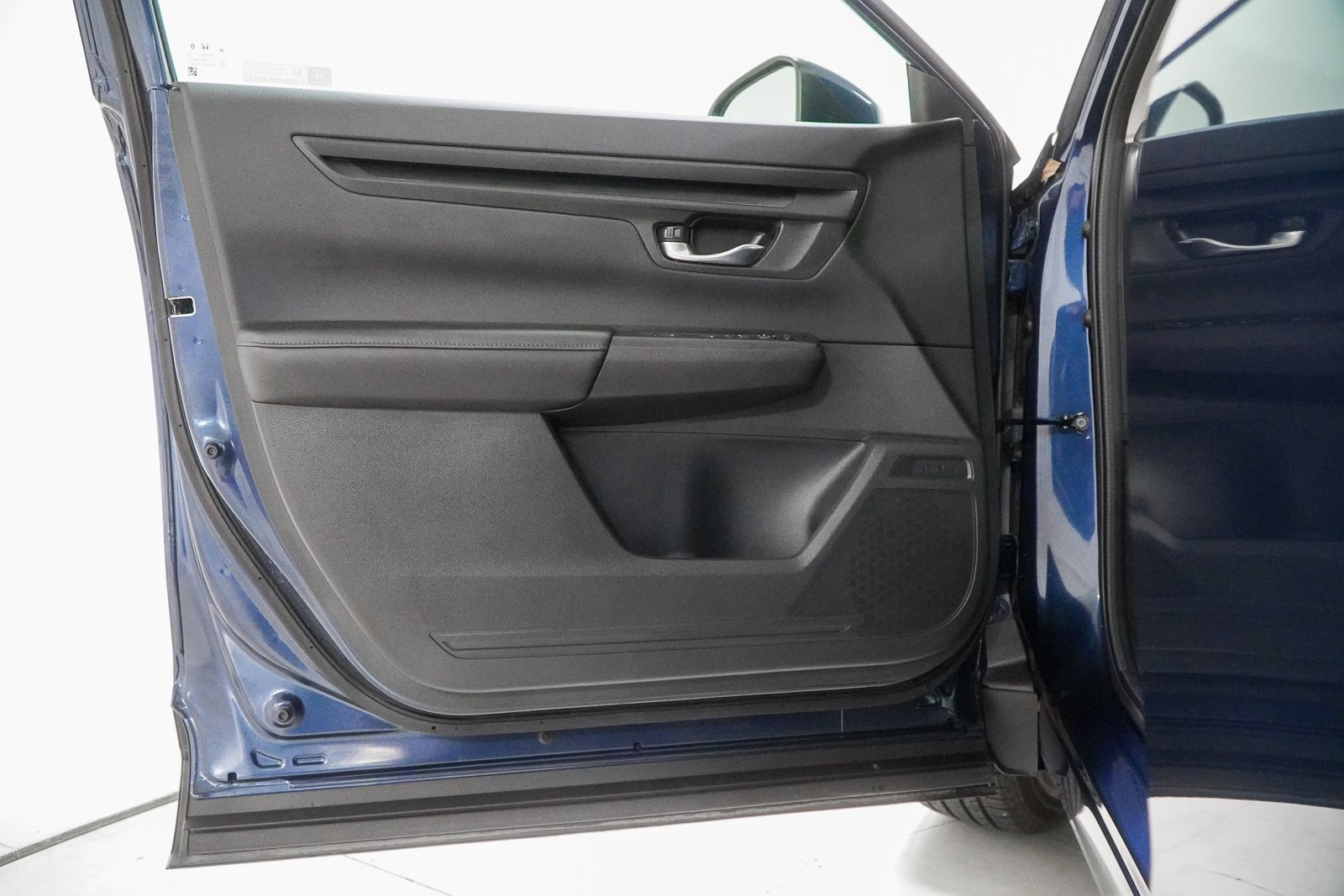 Certified 2025 Honda CR-V EX image 17