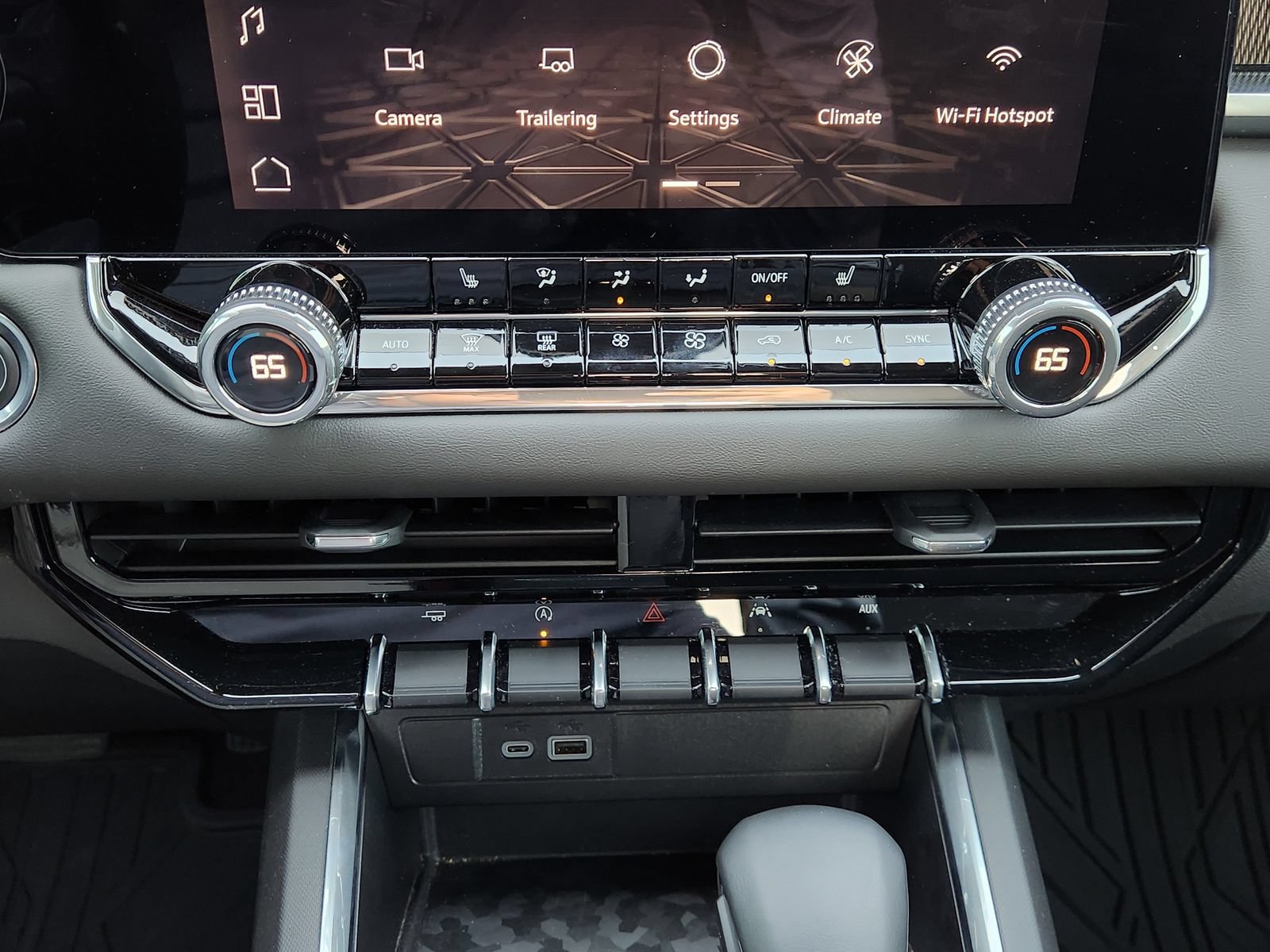 New 2026 GMC Canyon Elevation w/ Convenience Package RWD image 22