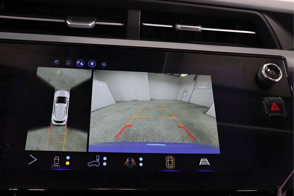 New 2027 Chevrolet Bolt RS w/ Technology Package FWD image 14