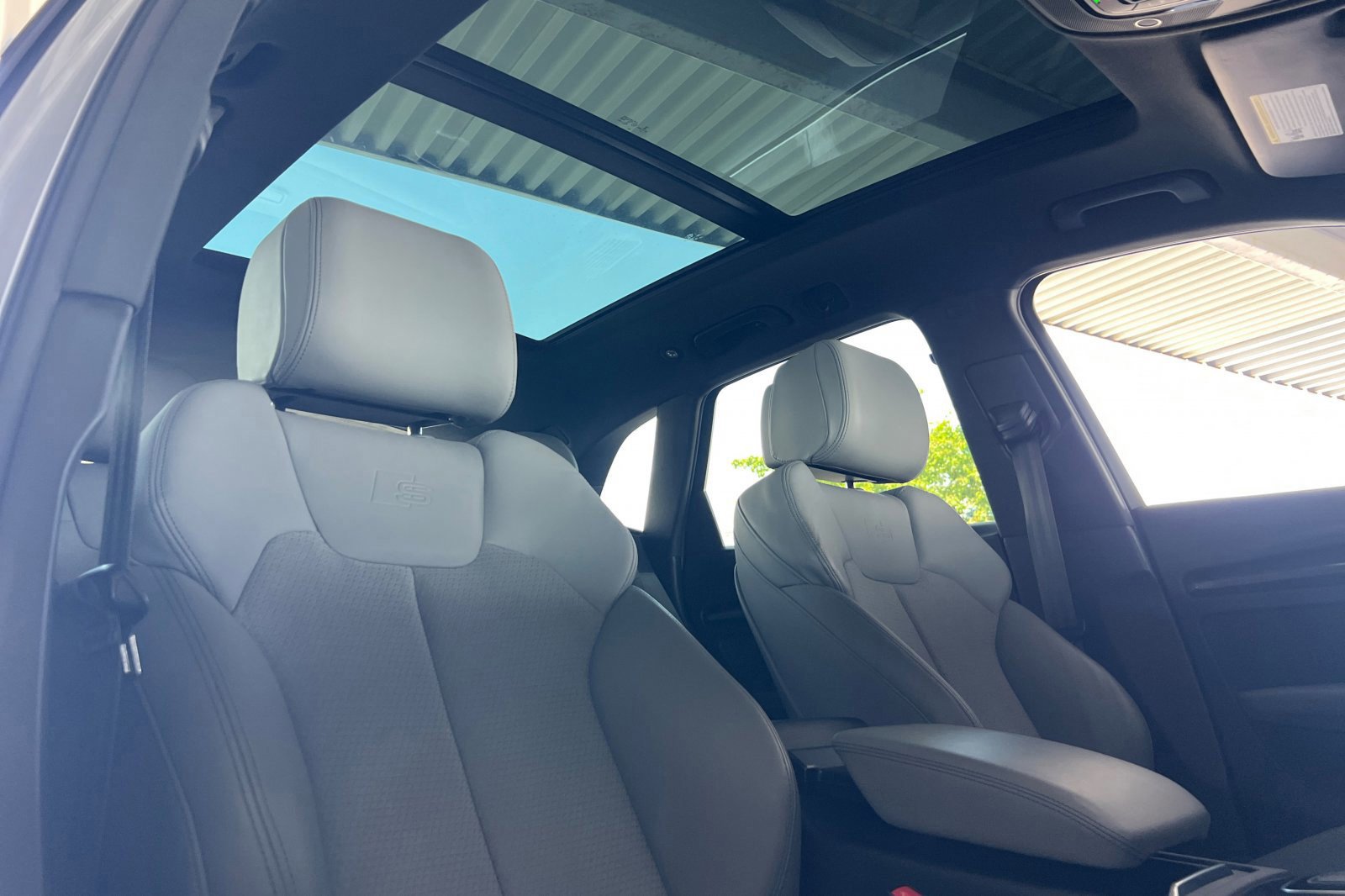 Used 2022 Audi SQ5 Premium w/ Convenience Package image 17