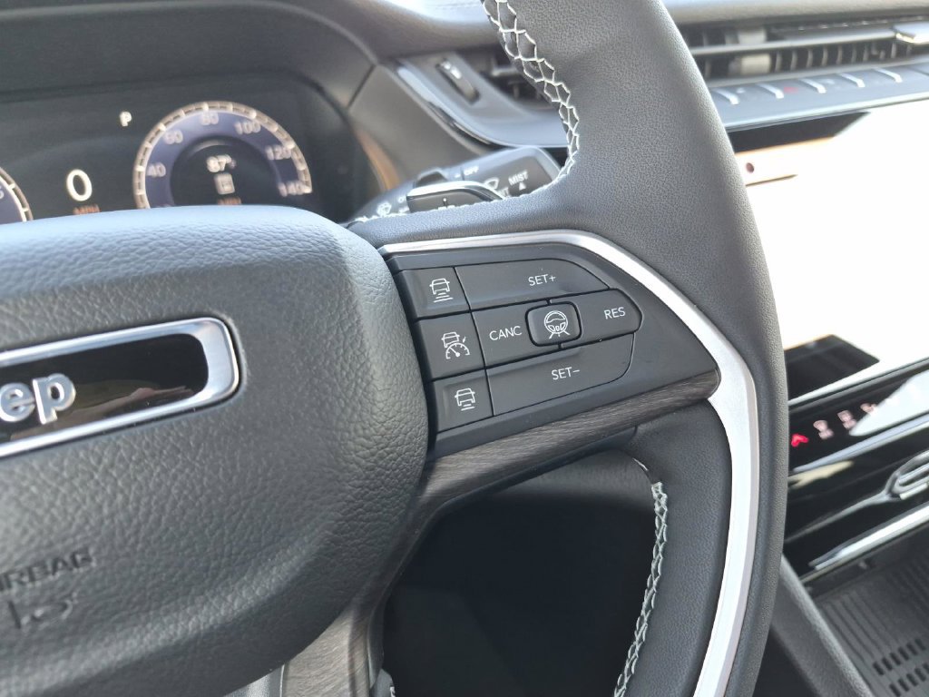 New 2026 Jeep Grand Cherokee Altitude RWD image 23