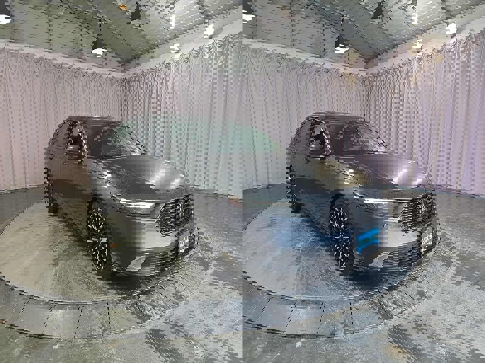 Used 2023 Honda Accord Touring image 9