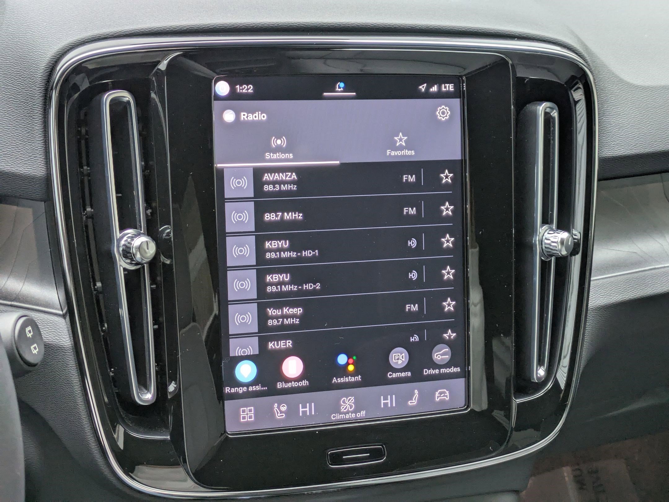 Used 2023 Volvo XC40 Recharge Ultimate image 20