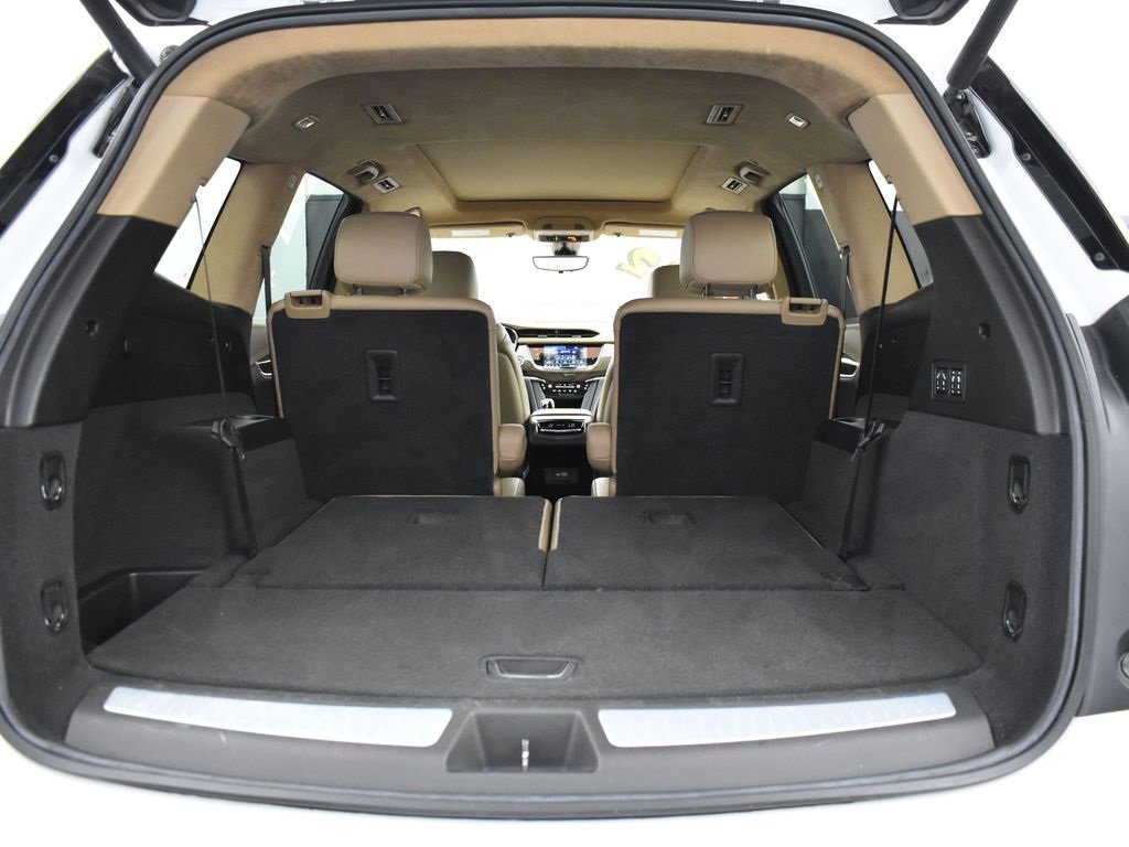 Used 2022 Cadillac XT6 Sport w/ Platinum Package image 27