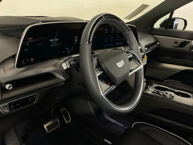 New 2026 Cadillac Vistiq Platinum image 16