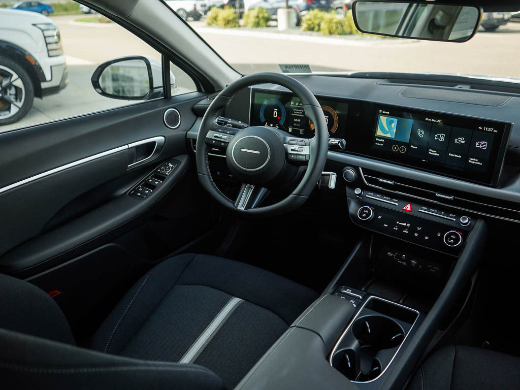 New 2026 Hyundai Sonata SEL FWD image 13