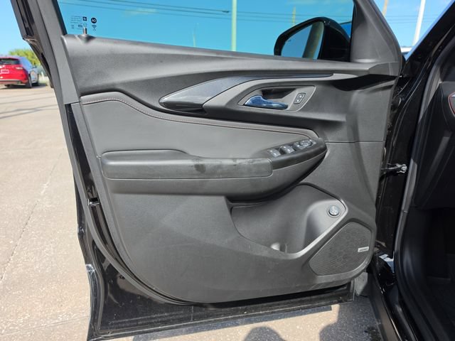 Used 2023 Chevrolet TrailBlazer RS w/ Sun and Liftgate Package FWD image 18