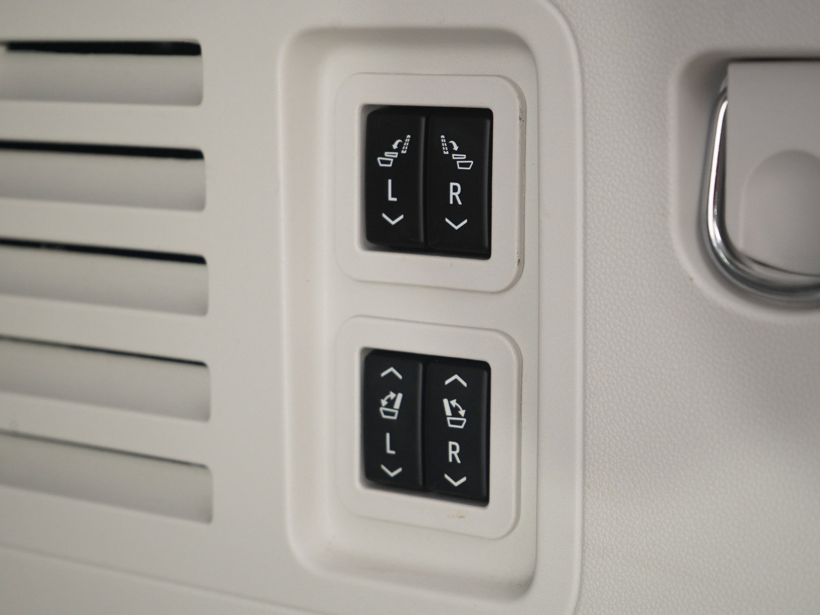 Used 2024 GMC Acadia Denali w/ Super Cruise Package image 20