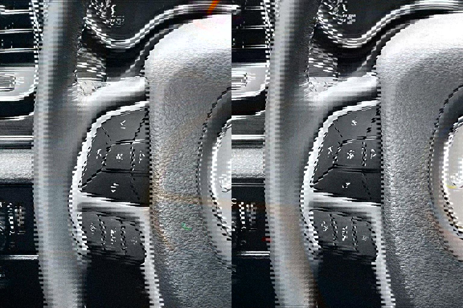 Used 2019 Jeep Grand Cherokee Overland image 20