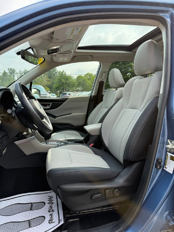 Used 2021 Subaru Forester Premium image 7