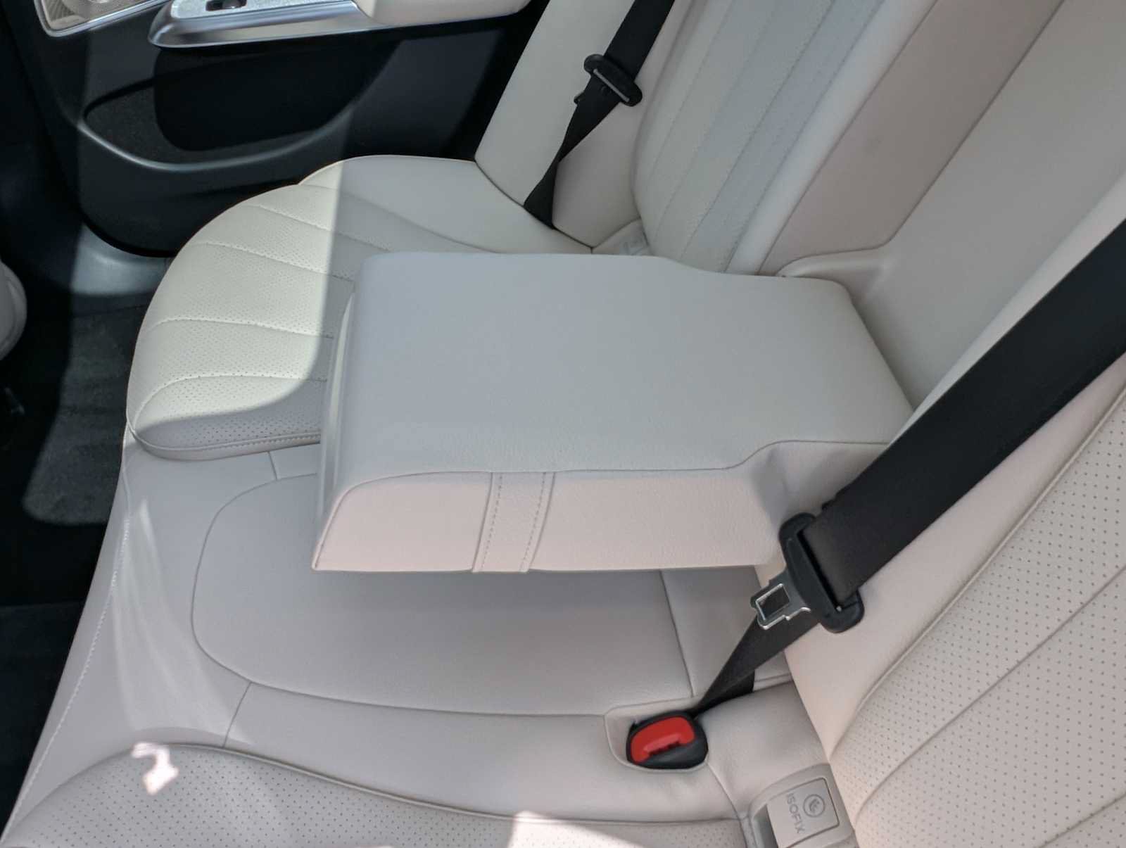 New 2027 Mercedes-Benz E 350 4MATIC Sedan image 18