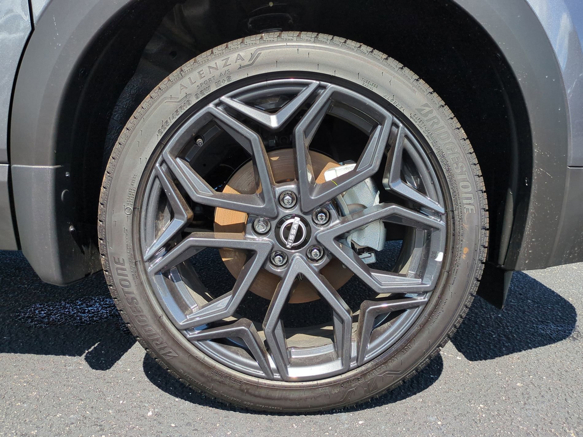 New 2025 Nissan Kicks SR FWD image 11