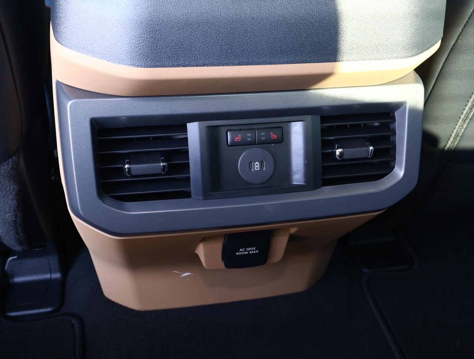Used 2026 Ford F350 Lariat AWD/4WD image 15