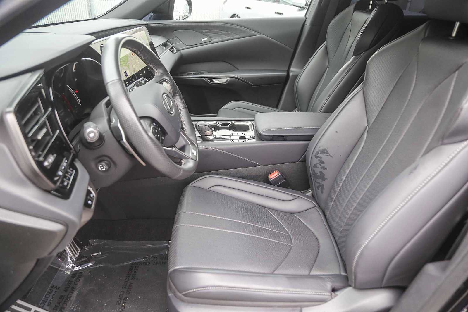 Used 2024 Lexus RX 350 F Sport w/ Convenience Package image 15