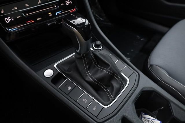 New 2026 Volkswagen Jetta SE image 16