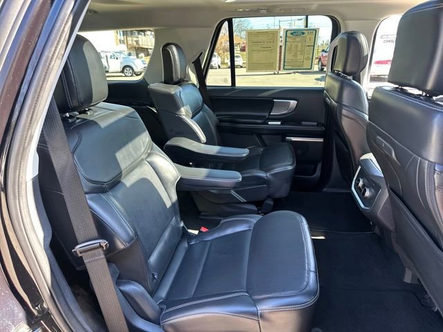 Certified 2025 Ford Expedition Platinum image 23