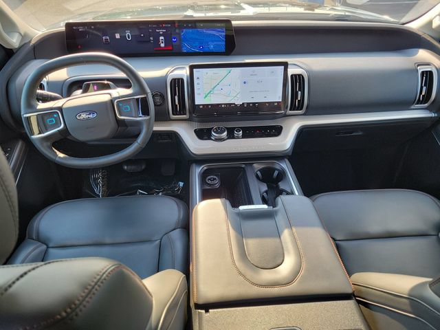 Certified 2025 Ford Expedition Active AWD/4WD image 10
