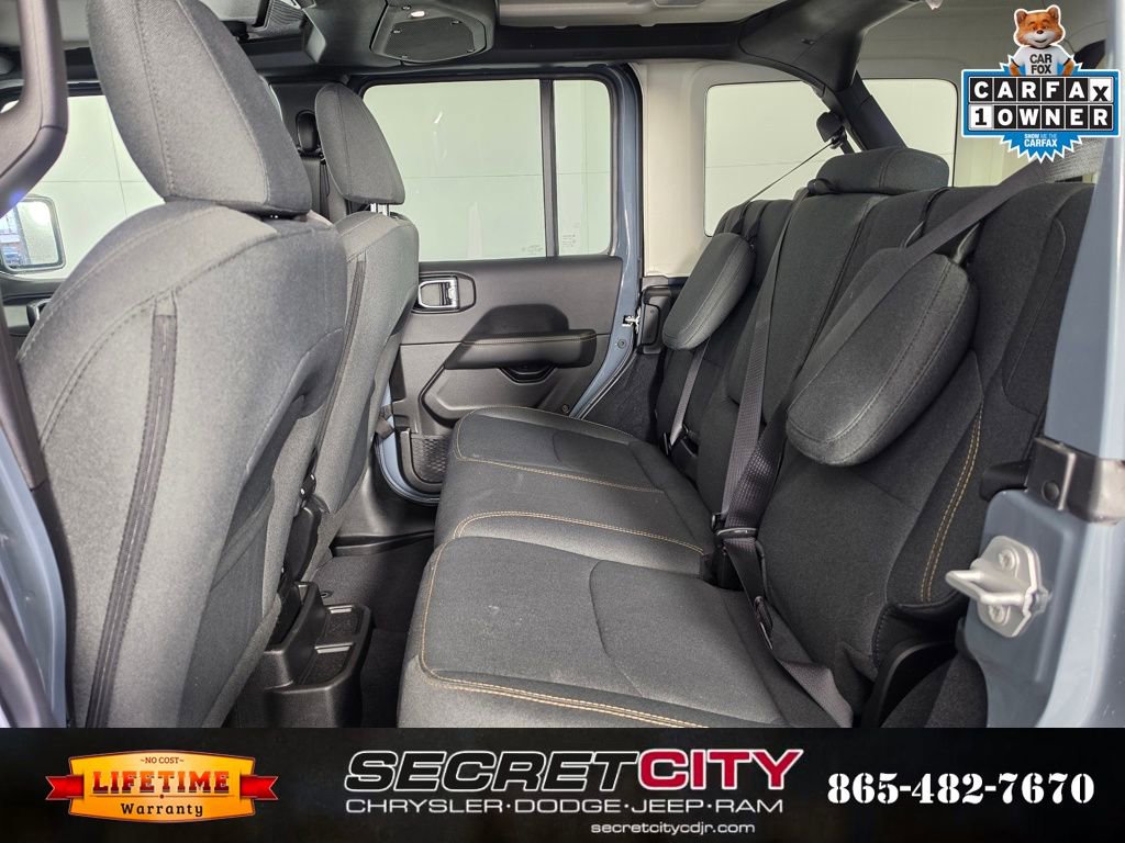 Used 2025 Jeep Wrangler Sahara 4xe image 26