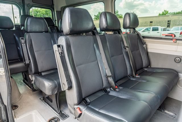 Used 2016 Mercedes-Benz Sprinter 2500 image 30