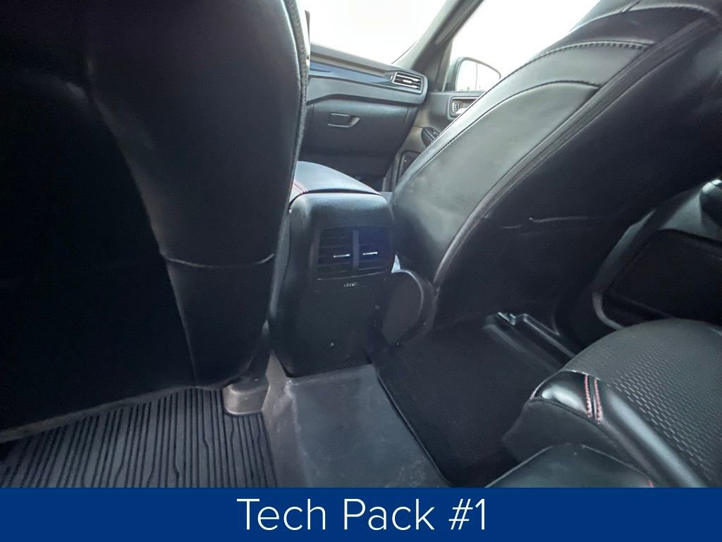 Used 2025 Ford Escape ST-Line w/ Equipment Group 301A image 19