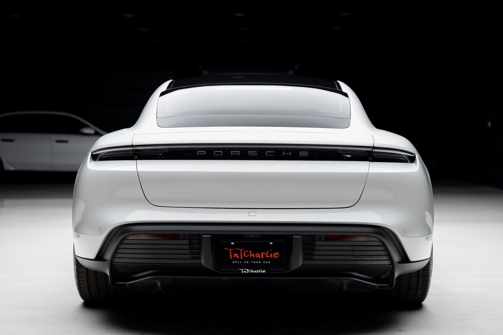 Used 2022 Porsche Taycan image 27