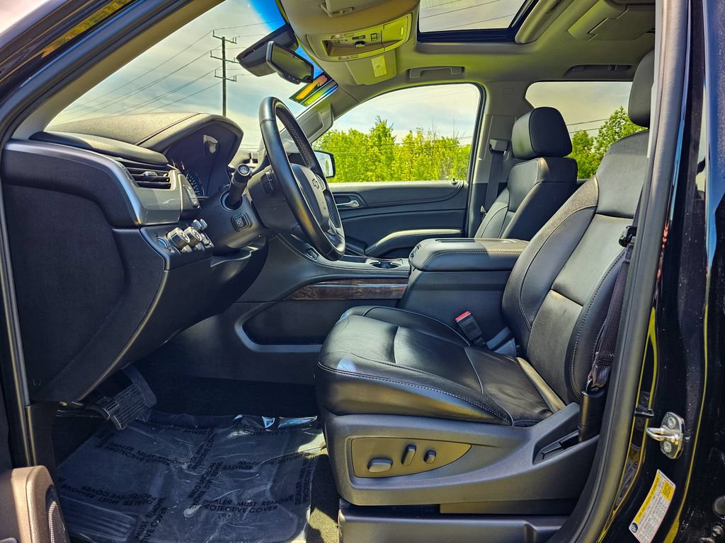 Used 2017 Chevrolet Tahoe LT w/ LT Signature Package AWD/4WD image 13