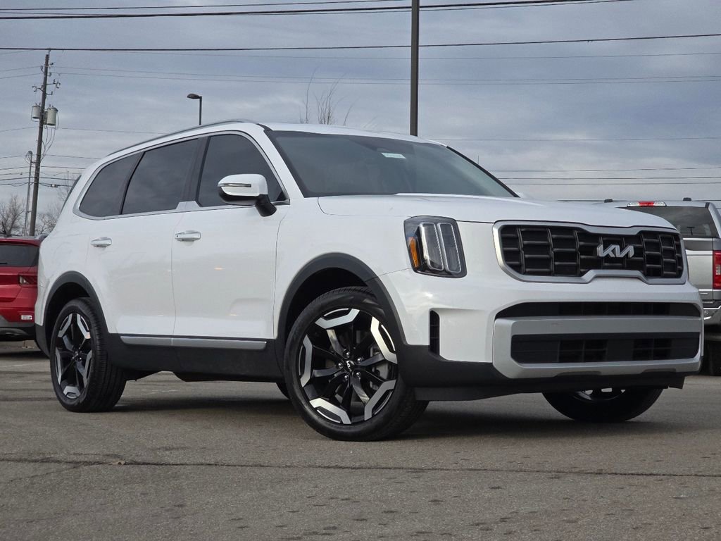 Used 2024 Kia Telluride S w/ S Sunroof Package image 1