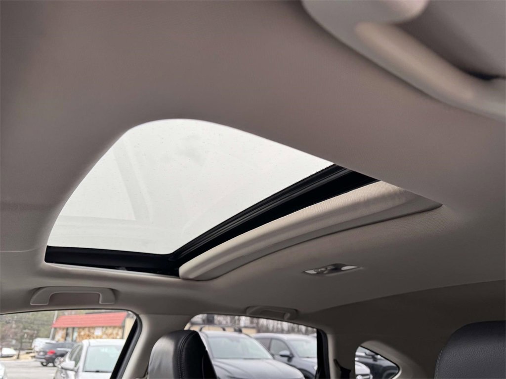 Used 2016 Honda CR-V Touring image 17