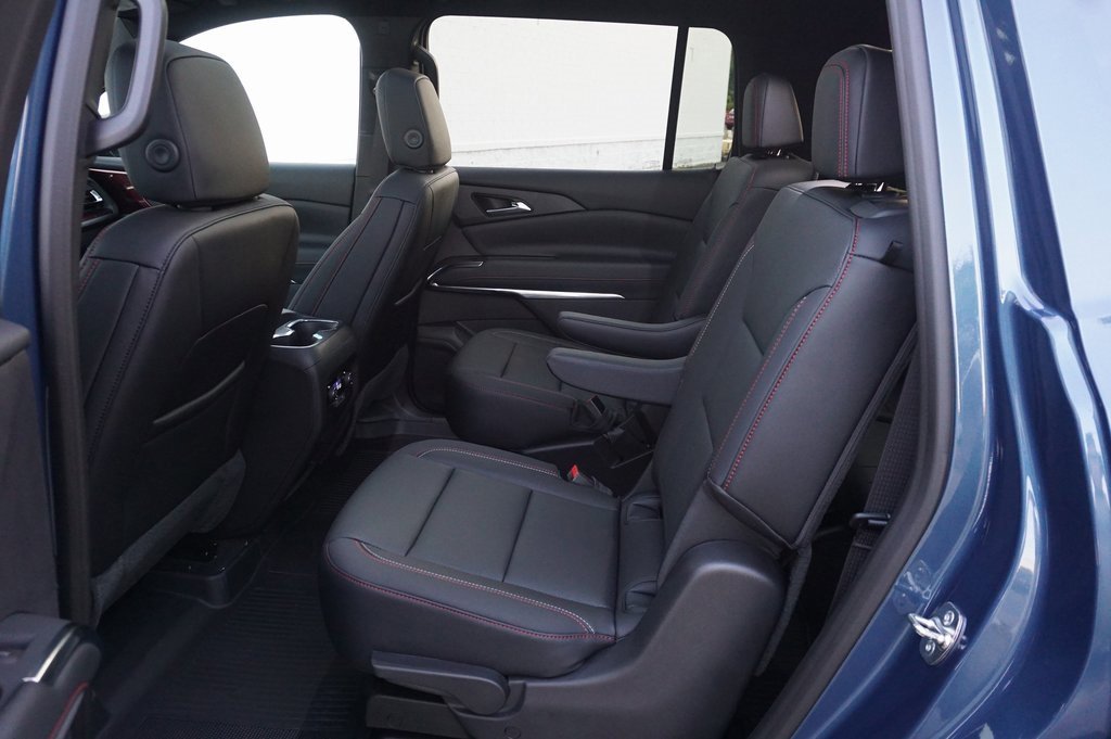 New 2026 Chevrolet Traverse Z71 image 12