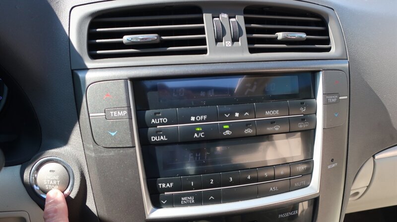 Used 2012 Lexus IS 250 RWD image 21