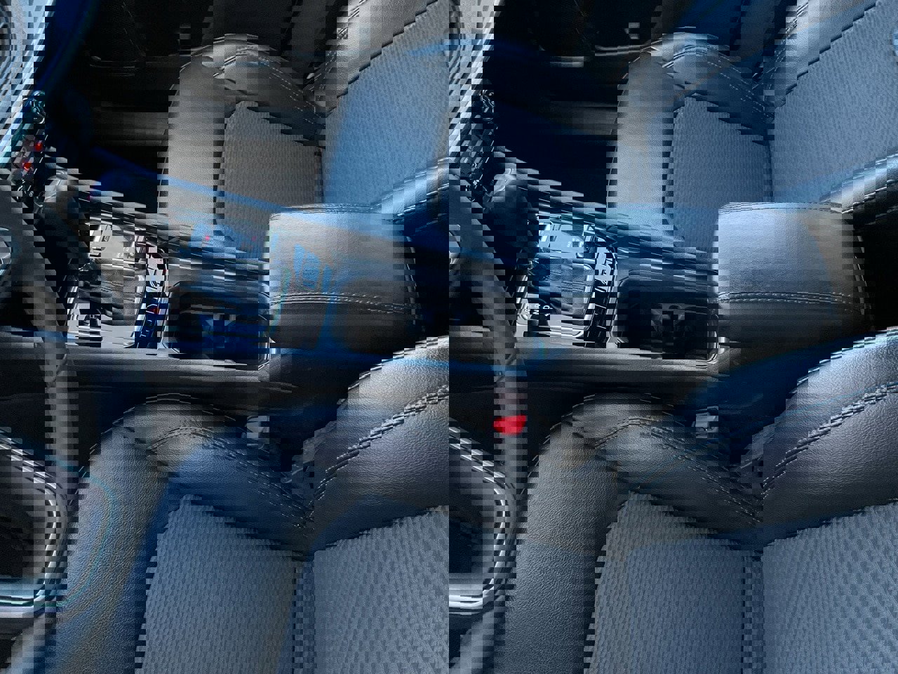 Used 2023 Jeep Compass Latitude image 34