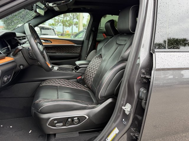 Used 2022 Jeep Grand Cherokee L Summit AWD/4WD image 15