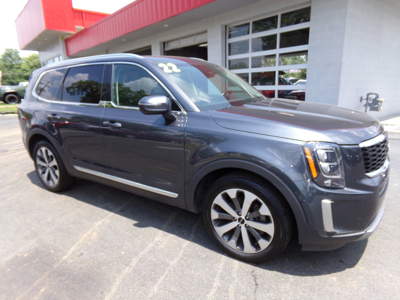 Used 2022 Kia Telluride EX w/ EX Premium Package