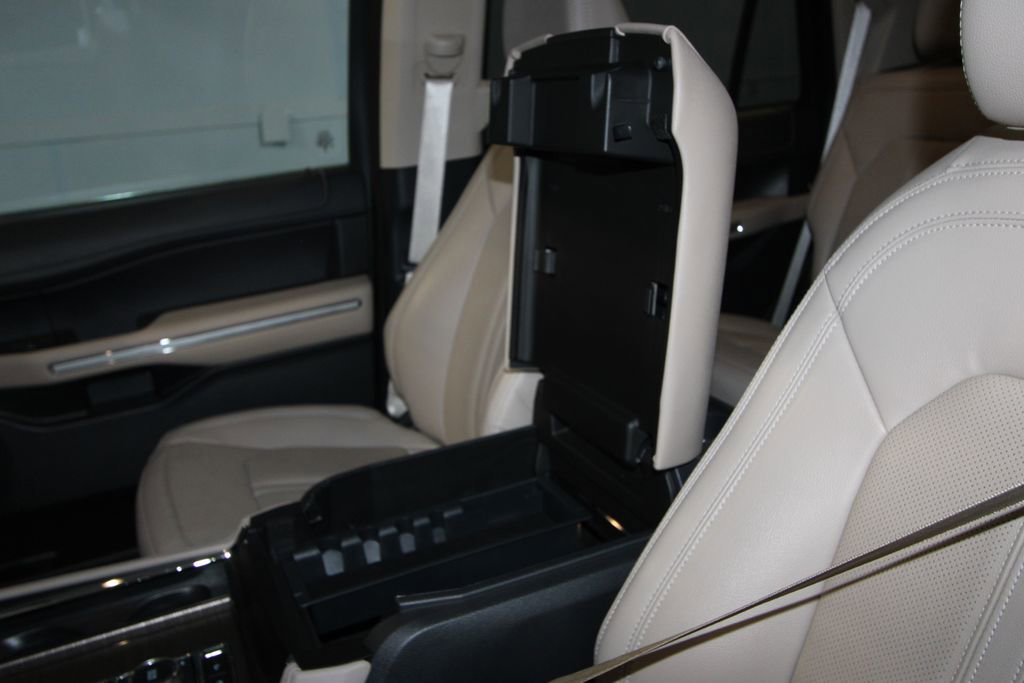 Used 2023 Ford Expedition Limited image 21