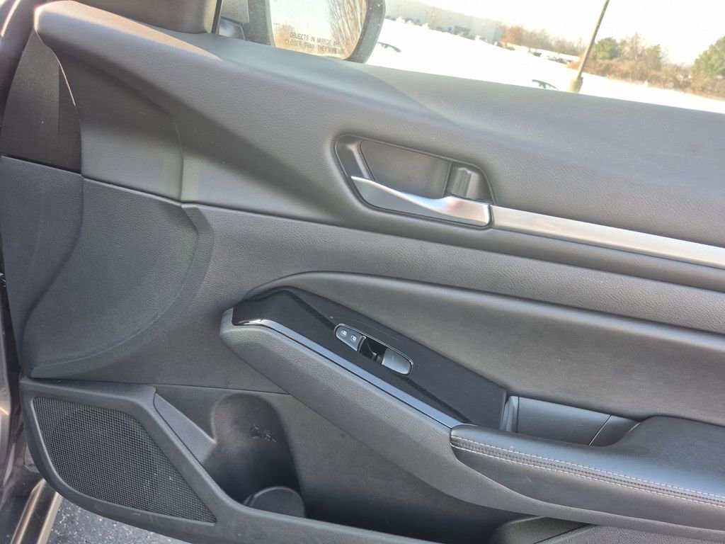 Used 2023 Nissan Altima 2.5 SV image 21