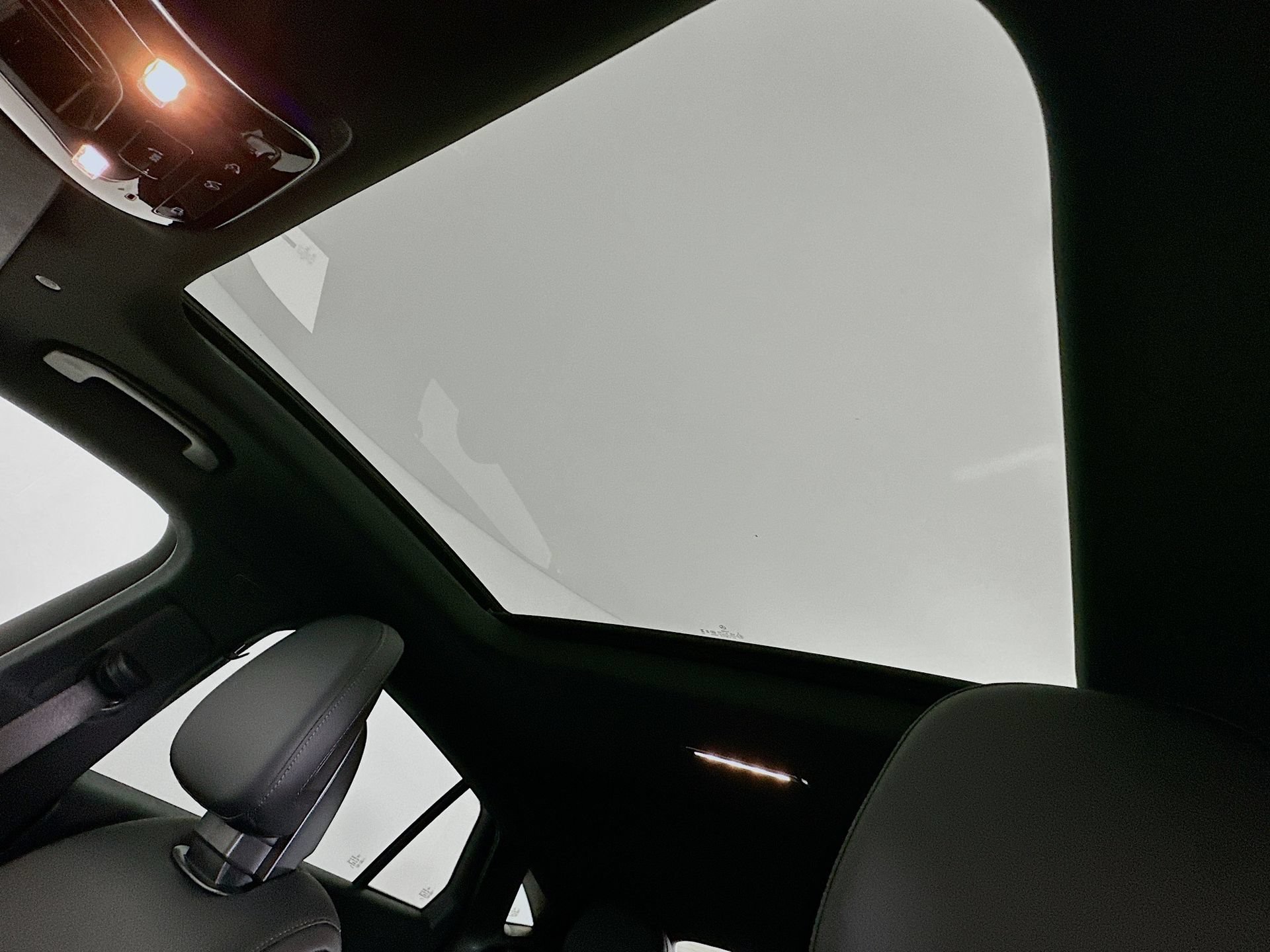 New 2026 Mercedes-Benz GLC 300 4MATIC image 23