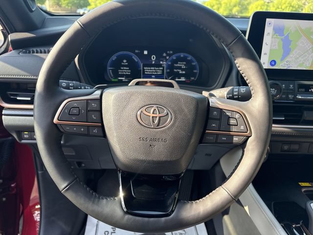 Used 2025 Toyota Grand Highlander AWD Hybrid image 14